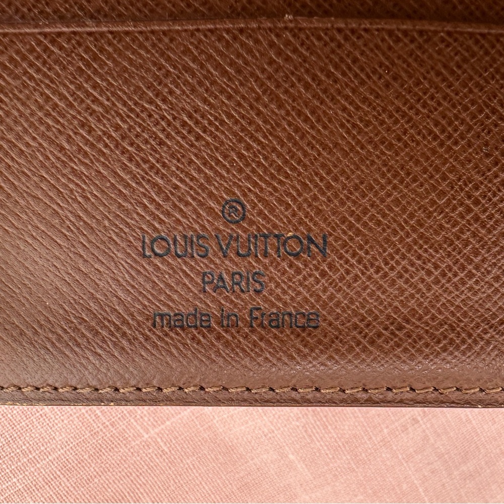 AUTHENTIC Louis Vuitton wallet or credit card holder. Canvas monogram. - Picture 13 of 14